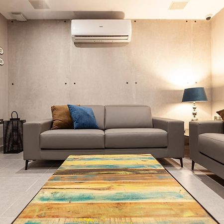 Charming,Comfortable And Centrally Located Group Accomodation Gzira Екстериор снимка
