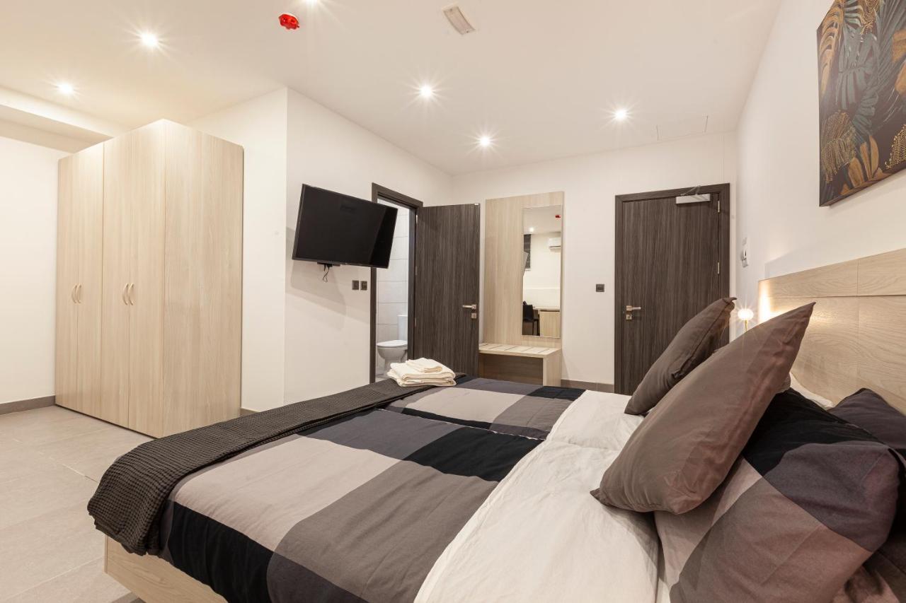 Charming,Comfortable And Centrally Located Group Accomodation Gzira Екстериор снимка